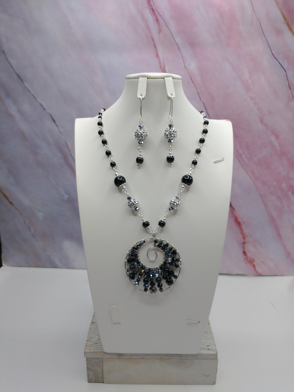 New Hand Crafted Beaded Necklace Set,Wire Wrapped Pendant,Matching Earrings